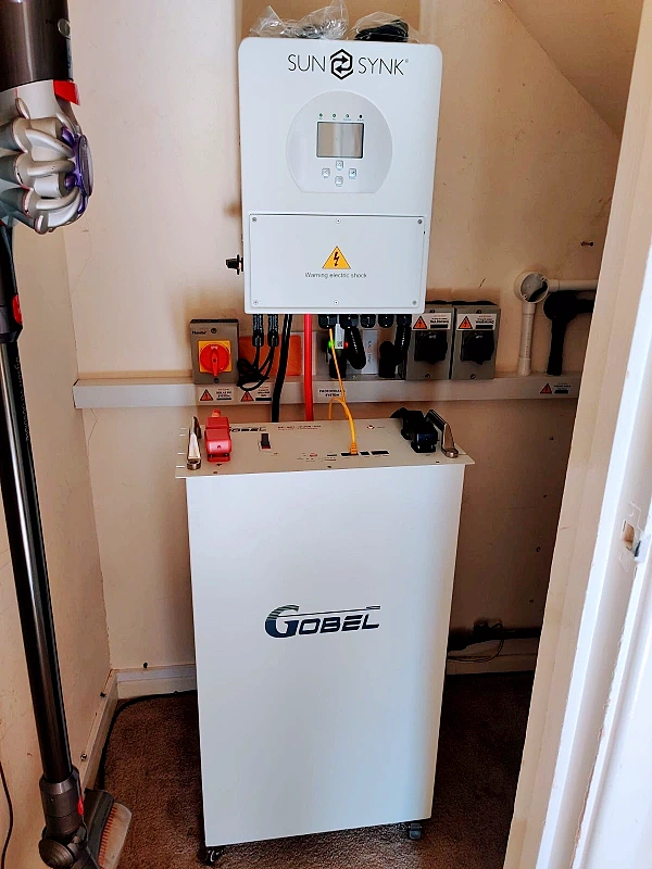 biggest solar battery biggest solar battery